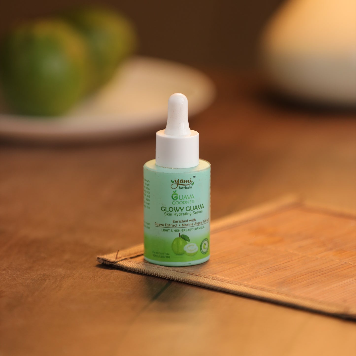 Glowy guava: Skin Hydrating Serum